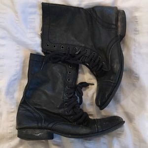 Steve Madden combat boots size 9/10 used condition